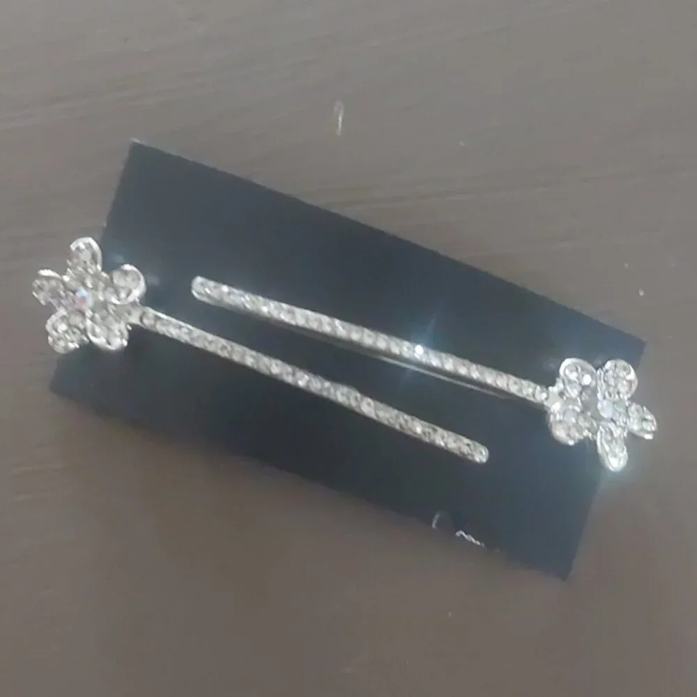 Bobby Pins - Picture 5 of 8